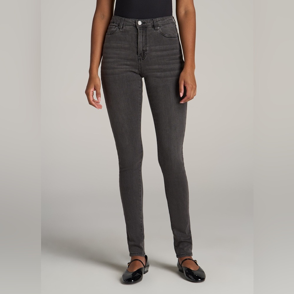 NWOT F21 Gray Skinny Jeans Size 28